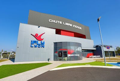 Centre iFLY Lyon pour la chute libre indoor